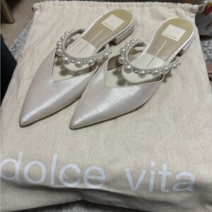 Dolce Vita Flats